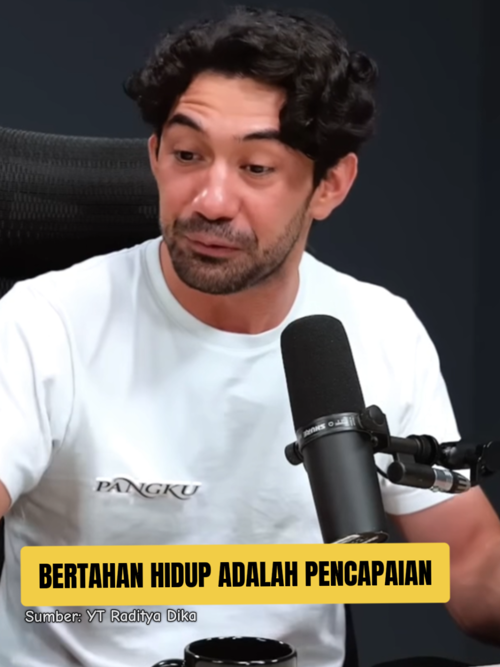 PENCAPAIAN YANG DIABAIKAN | Kopi Pangku Sumber: YT Raditya Dika #pencapaian #candaterkini #rezarahadian #katakatamotivasi 