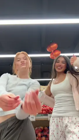 thankful for @OL dances @Lumi @Liamani #fyp #ol 