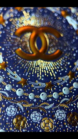 @ChanelOfficial #chanelbeauty #chanelbag #chanelholidaygiftsets #chanel #holidaygifts 