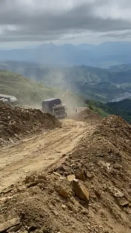 ສາຍແບກແດນເຫນືອ🚚😁#🚛💙 #ບຄ1044 #ລີໂພສໃຫ້ຫອມແກ້ມ😜55555 #ຮັບແກ່ເຄື່ອງທົ່ວໄປ🚚 #ໄຊຍະບູລີແດນຊ້າງ🐘🇱🇦 