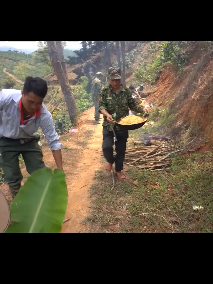 MỲ UP ĐẤT| Cắt Cơn TV#amthuc #oto #eat #mukbang#streetfood #food #thaifood