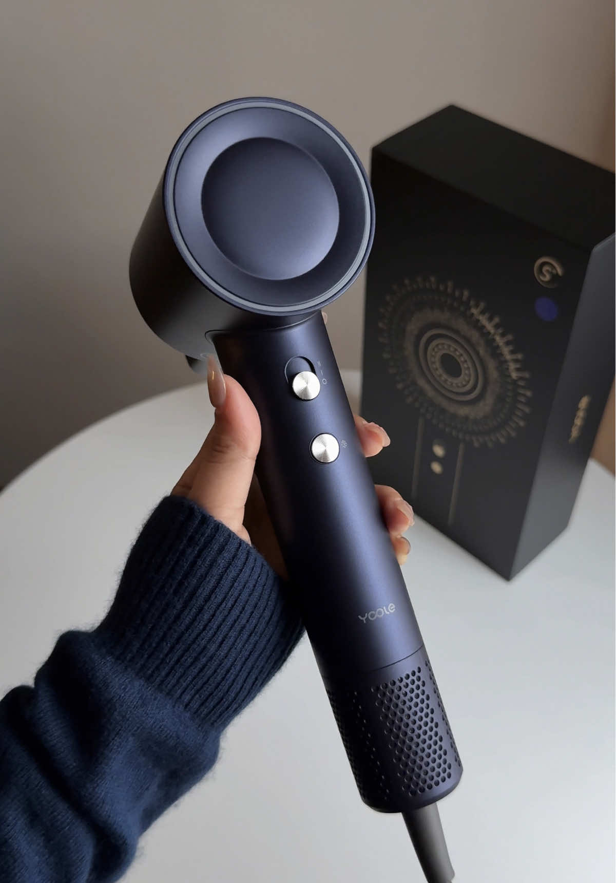 Lovin’ this new high speed hair dryer from @YOOLE life ✨💙 #hairdryer #hairblower #haircare #yoole #hairstyle 