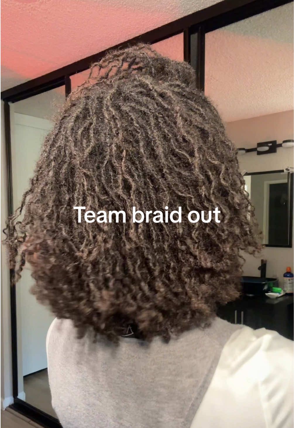 Officially a brand out girlie😌 - #sisterlocks #sisterlocksjourney #braidout 