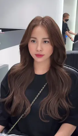 Nối 200 sợi lông vũ + nhuộm màu nâu cafe🥰@Tiệm Tóc Nice ( Bình Thạnh) #TikTokAwardsVN #noitoc #tiemtocbinhthanh #toclongvu #salontocbinhthanh 