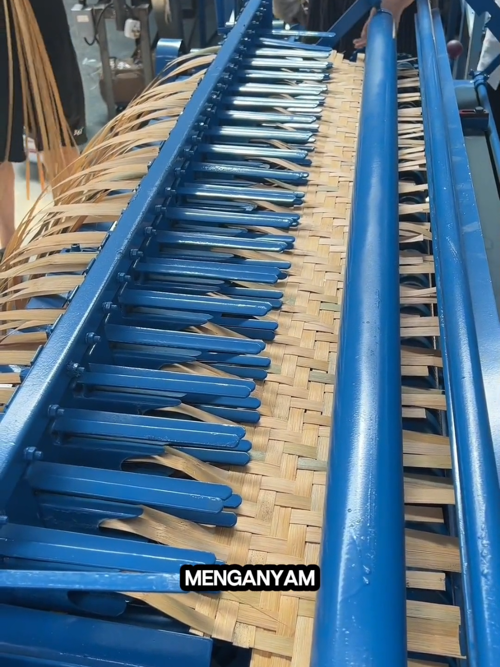 Alat Penganyam Bambu #alatcanggih #anyamanbambu #fyppppppppppppppppppppppp 