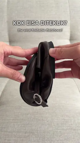 The viral foldable flatshoes ✨ sepatu kamu bisa kayak gini gak? 👀 #rekomendasisepatuwanita  #rekomendasiheels #rekomendasiflatshoes #rekomendasisandal #sepatuwanita 