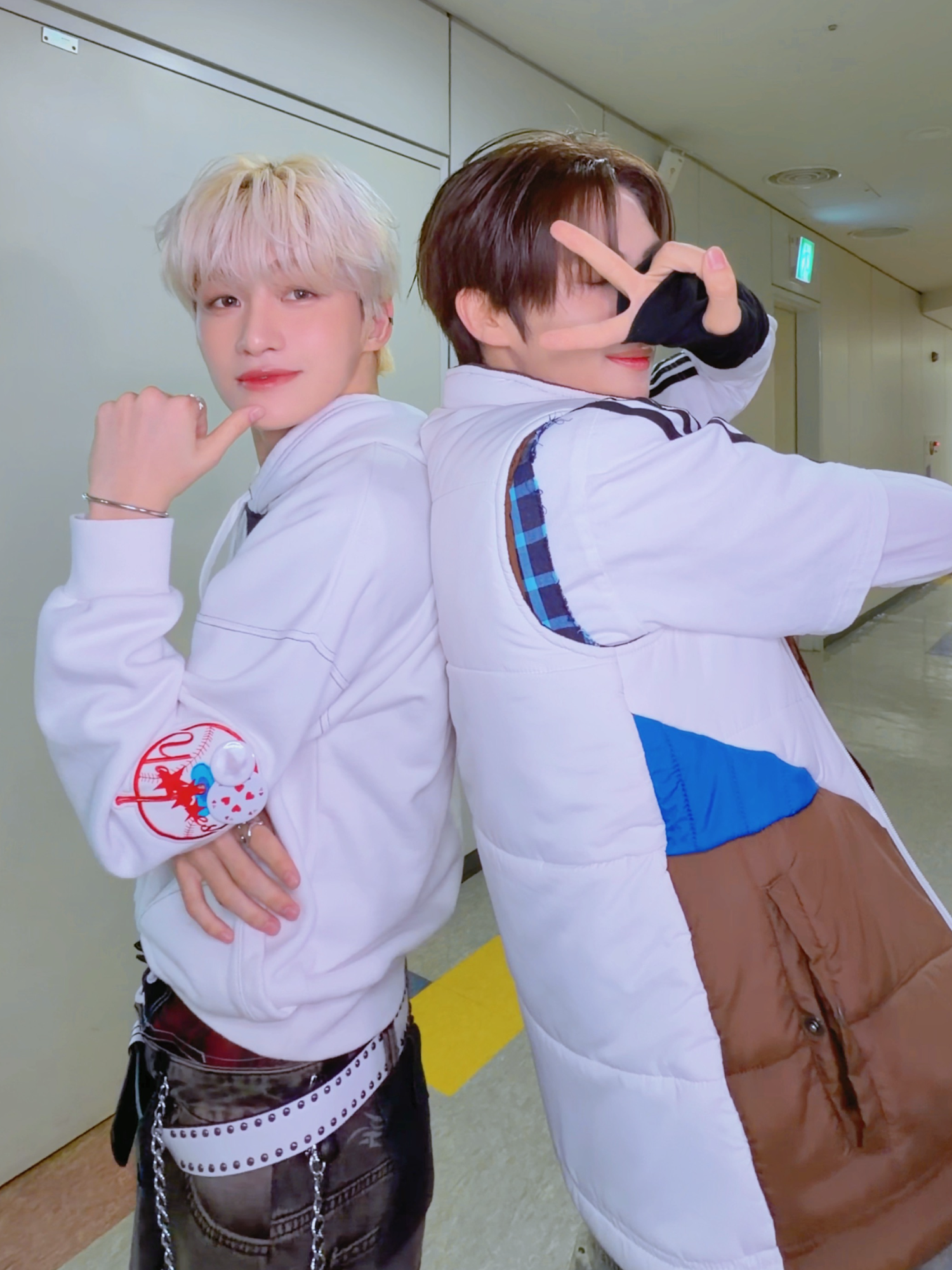 𝙋𝙪𝙩 𝙮𝙤𝙪𝙧 𝙗𝙤𝙙𝙮 𝙤𝙣 𝙢𝙮 𝙗𝙤𝙙𝙮 ~ #JIHOON #지훈 #YOUNGJAE #영재 #TWS #투어스 #247WithUs