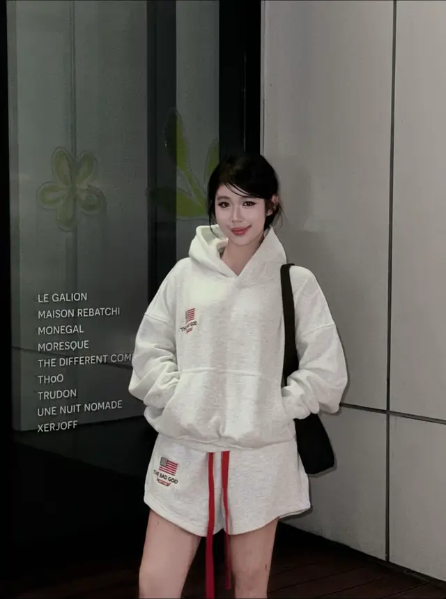 Thử ngay outfit này & tag người bạn mặc cùng cho đủ vibe Mỹ nhé! #thebadgod #fitcheck #OOTD 