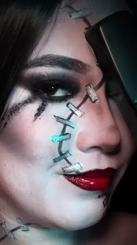 Uno de mis maquillajes favoritos 😍😍😍  #delores #deloresbeetlejuice #beetlejuice #halloweenmakeup #halloweenlook 