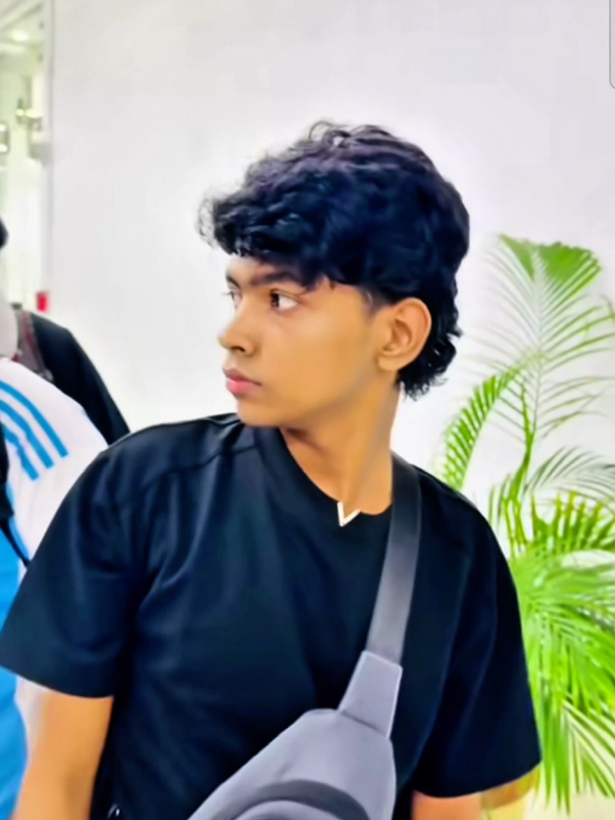 RHKBlade এর মুখে হাসি না ফুটিয়ে ছাড়া হবে না 🦅🦅🦅RHK RC #rhkonfireofficial #RedHawksOfficials #rhk_rc #ffws2025 #rhk @Garena Free Fire Bangladesh 