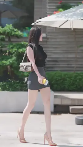 Tình yêu là gì (⁠◔⁠‿⁠◔⁠) #fyp #viral #foryou #meilingg #girlstylechallenge 