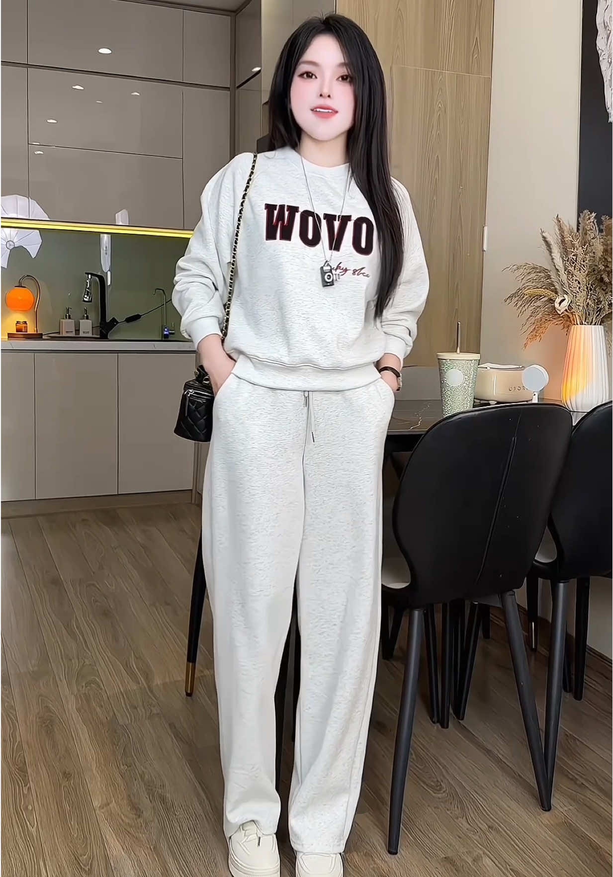 Set bộ nỉ thêu quần suông cao cấp đi chơi dạo phố xinh trẻ trung năng động tôn dáng, chất mềm đẹp mê nay hời lắm ý   #setbo #setboxinh #setbonu #setbothethao #setboni 