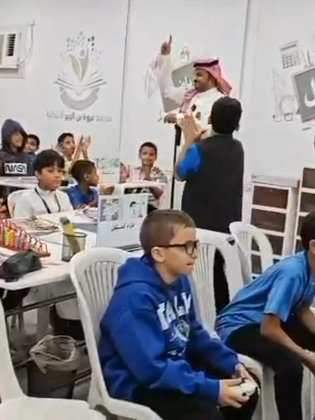 مقطع احتفالنا بتأهل المنتخب السعودي الى كأس العالم صباح التأهل #التعليم #وزارة_التربية 