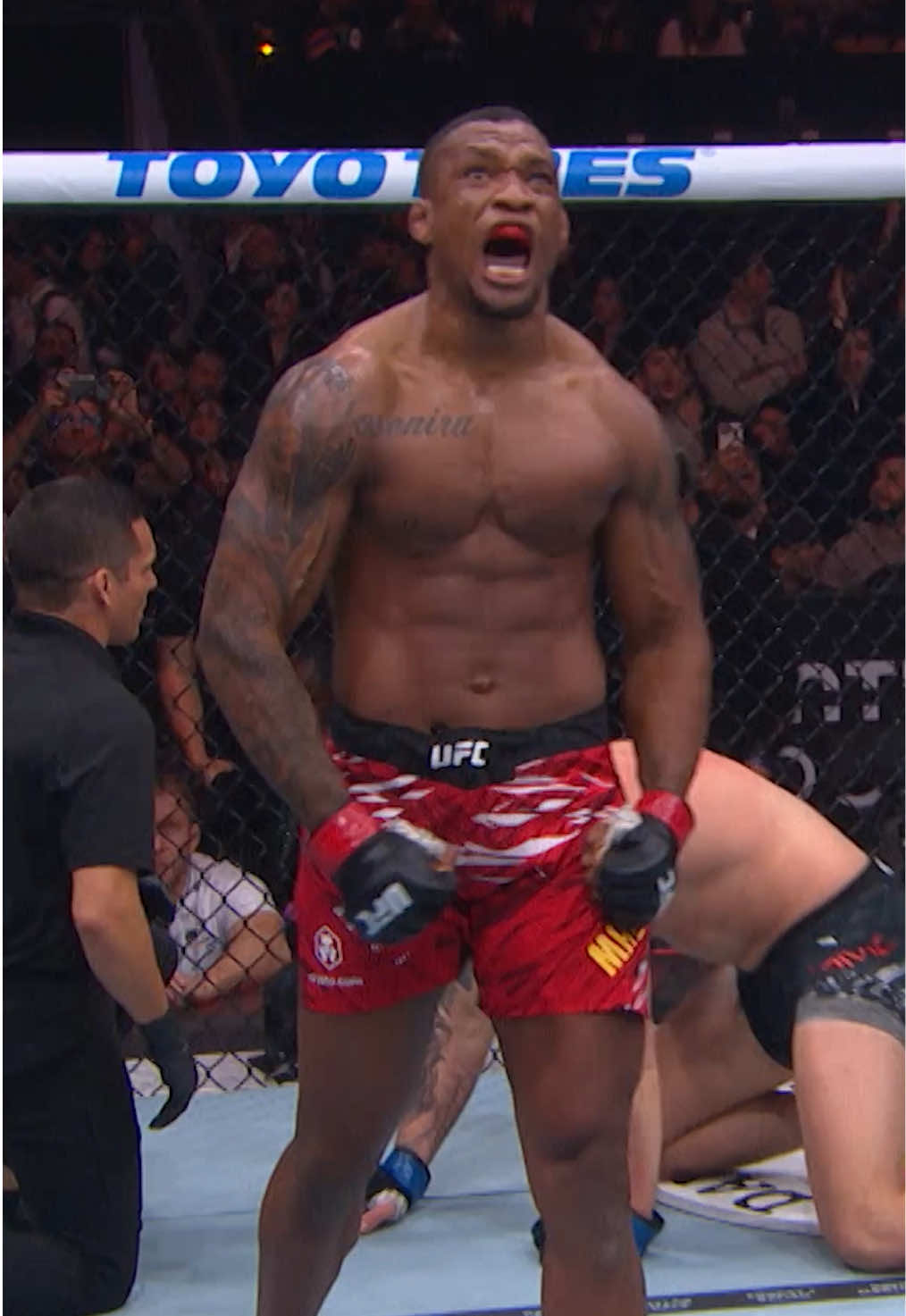 Jailton Almeida is looking to add another W to his win streak 👊 #UFC #mma #jailtonalmeida 