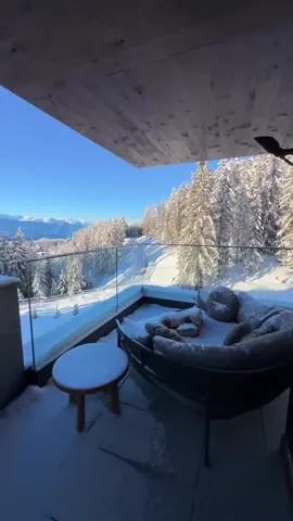 . . من أجمل الوجهات الشتوية لعُشاق الروقان 👌🏼😍  مدينة غرانس مونتانا السويسرية 😍 . . #switzerland #cransmontana 