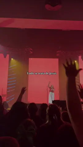 Mientras la puerta sigue abierta, aún hay tiempo para regresar. Dios te está llamando 🫂✨🤍 Lucas 15:18-24  ##hagamosviralajesus #jovenescristianos #makejesusviral #fyp #christiantiktok 