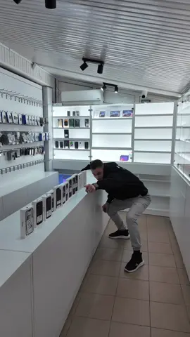 📱 LA STOIAN AU AJUNS TOATE MODELELE! 😎 Avem stoc plin pentru toate gusturile și toate buzunarele: ✨ Noi, sigilate – cu garanție 2 ani 🔹 Ca noi (doar activate) – cu garanție 1 an 🔸 Second hand (folosite 2/3/6 luni) – tot cu garanție 1 an 🔥 Modele disponibile: iPhone 15 / 15 Plus / 15 Pro / 15 Pro Max iPhone 16 / 16e / 16 Plus / 16 Pro / 16 Pro Max iPhone 17 / 17 Air / 17 Pro / 17 Pro Max 📍Vino la Stoian, unde găsești telefoane pentru toți fanii Apple – de la proaspăt scoase din cutie până la veterani de top 🍏 💬 Scrie-ne sau vino direct, până nu rămân doar pozele! #StoianStore #RevenimInFortă #lastoian 