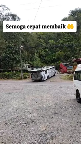 Terpantau di rmh makan pondok pudung indah #busmaniacommunity  #busmania  #fypageシ  #busviral  #storybatak 