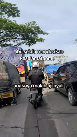 isuk² wes menguji kesabaran  #berandamu #demak24jam #fyppppppppppppppppppppppp #macet #kulipabrik 