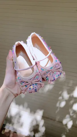 Lấp lánh lấp lánh cho bé dự tiệc cuối năm #giaybegai 