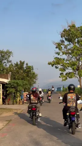 latihan budal jamda 2 yrki jateng lgsung di co di @.hallominull_  kaos jamda 2 yrki jateng #bursakarbujogjaofficial #rafarajaperedamklaten #jamda2yrkijateng #rxkingindonesia 