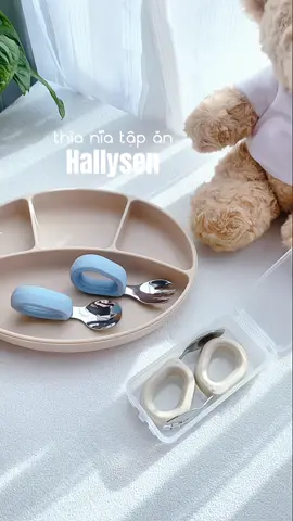 Ai bảo thìa nào cũng là thìa? Nhỏ nhỏ mà bé hợp tác ngay lần đầu dùng đó nha #Embexoaisayhiii #mebimsua #tapandam #dungcuandam #thianiaandamchobe #andam #andamkieunhat #andamblw 