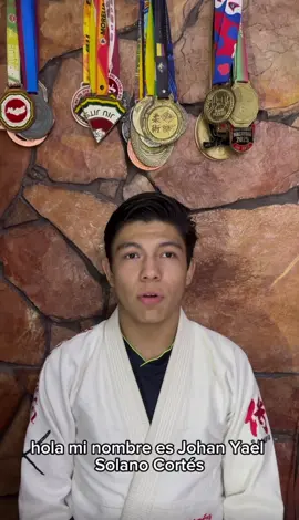 He sido víctima de injusticias dentro del deporte. En 2023, me negaron asistir al Panamericano en Argentina sin razón válida. En 2024, mis padres reunieron dinero a última hora para que pudiera competir. En 2025, volví a ganar el Panamericano y obtuve mi pase al Mundial en Tailandia, pero me negaron el apoyo, mientras a otros sí se los brindaron. He cumplido con todas las reglas y requisitos, pero aun así me cierran las puertas. Solo pido justicia. Porque los campeones no solo se forman en el tatami, también en la lucha contra la injusticia y la indiferencia. @Rommel_Pacheco  @CONADE  @Jiu-Jitsu Lifestyle  @México en el Exterior  @Tere Ixchel  #JusticiaDeportiva #injusticiadeportiva #conade #jiujitsu #deportejuvenil       