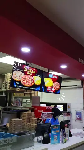Katanya sultan ? tapi kok belum nyobain pizza yang satu ini 🤔 #dominospizza #promotiktokgo #HDAGOFoodie #pizzasultan #pizzalover 
