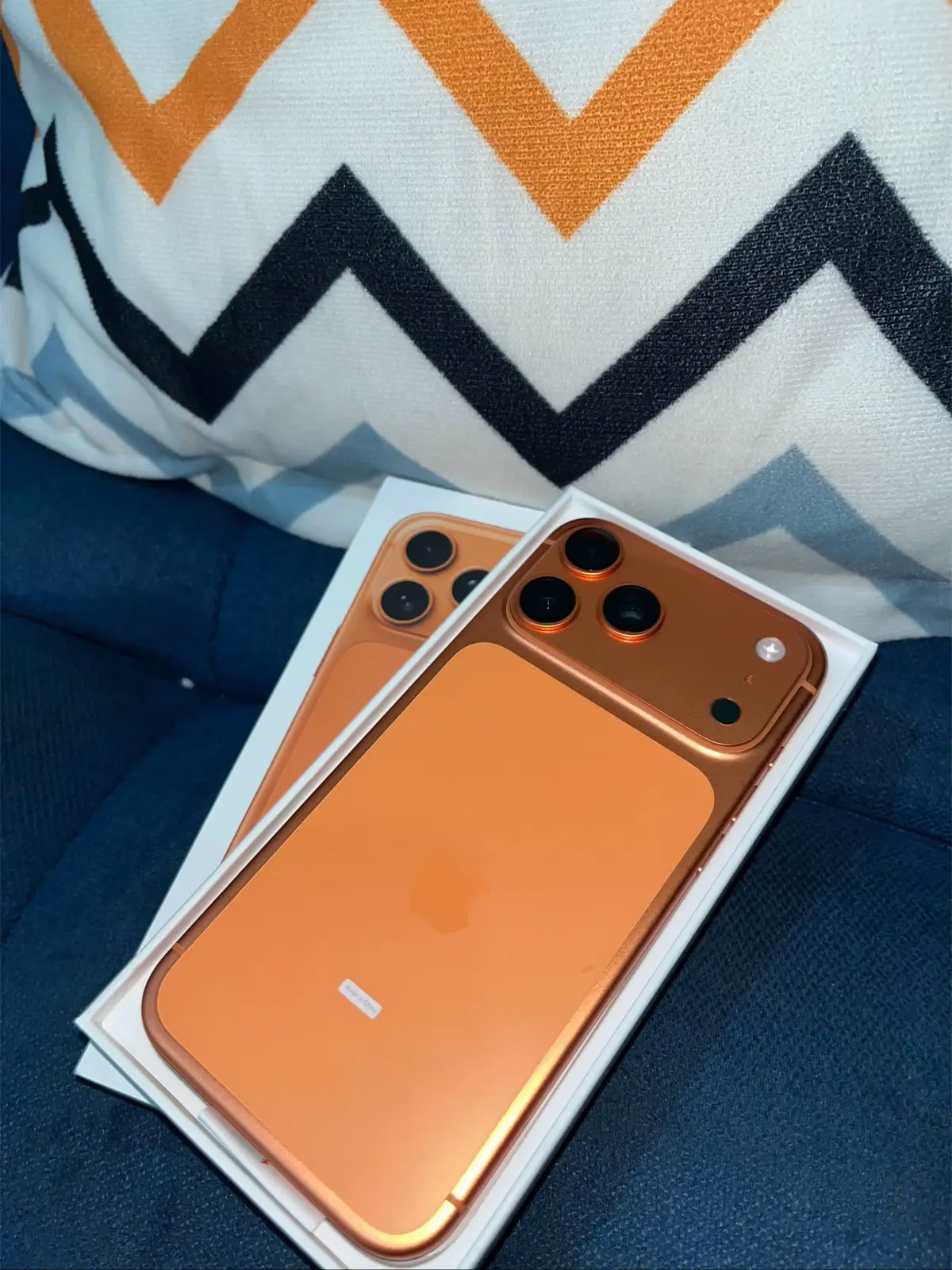 Ga bakat video unboxing jadi fotonya aja 😙 #iphone17promax #fakesituation #masyaallahtabarakkallah 