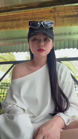 Anh ơi hạnh phúc là gì ạ 😉