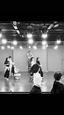 this line up OMG!!! #ohyubin #lovelyub_ni #TaeBin_ab #ayaoyooyubin #arimsaoyub_ni 