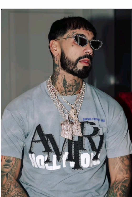 Anuel aa cantando street poem en live #anuel #anuelaa #anuellyrics #anueledits #anuelfans 