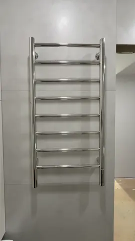 Обзор электрического полотенцесушителя #полотенцесушитель #полотенцесушительэлектрический #змеевик 