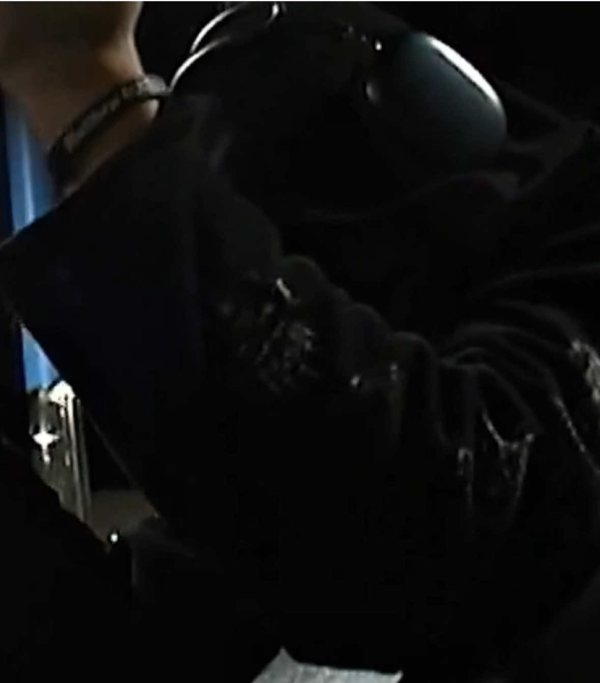 To die by your side. #thesmiths #gym #core #vhs #fyp 