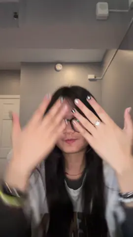 First time doing my nails…💅#poppypyonn #nailart #fyp 