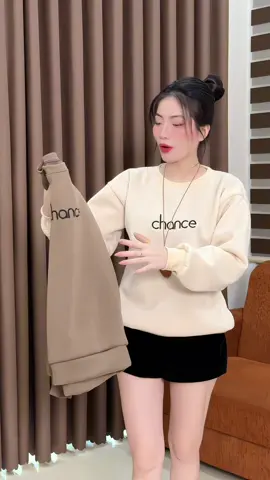 Áo nỉ cổ tròn lót lông dày dặn dáng suông bo gấu che khuyết điểm kiểu dáng hoodie trẻ trung #aoni #aonibong #aonihoodie #aoninu #aonidep 