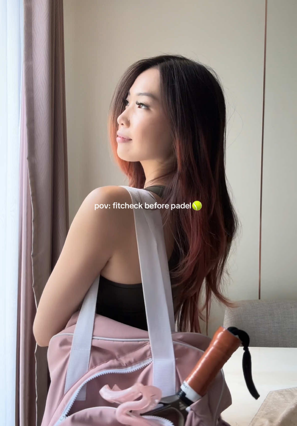 sebelom berangkat padel fit check dulu🫵🏻 lg demen bgt pake sport bra ini @cosicozy.id uda ada built in cup nyaa!  #padeloutfit #sportbra #padeloutfits #sportbraviral 