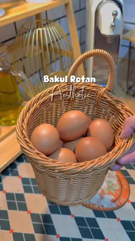 Memang lawaaa bakul ni nampak aesthetic. 😍✨ #bakulrotan #bakulrotangantung #kitchen #kitchendecor #rotan 