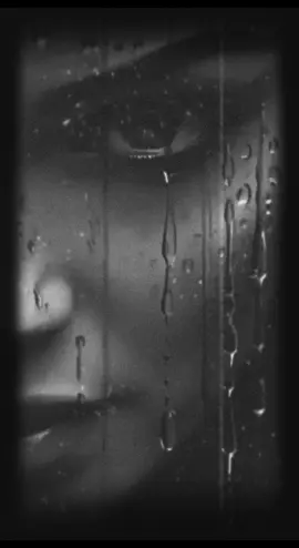 💔 Не целуй мои воспоминания… Эта песня — о том, как больно, когда любовь остаётся только в памяти. Когда хочешь отпустить — но сердце всё ещё хранит голос, запах, взгляд… Иногда не нужно возвращаться — нужно просто прожить и отпустить. 🎧 Послушай до конца — ты почувствуешь каждое слово. ❤️ Поддержи лайком, если хоть раз любил так же. 💬 Напиши в комментариях, кого ты вспомнил, услышав эту песню. #SansaraMusicLive#tiktokmusic #ПесняОЛюбви #МузыкаДуши #music 