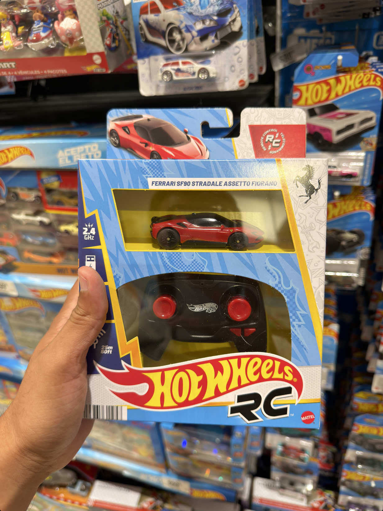 Hot Wheels en Chedraui Ferrari R/C #coleccionista #caceriadejuguetes #hotwheelscollector #hotwheelsmexico 