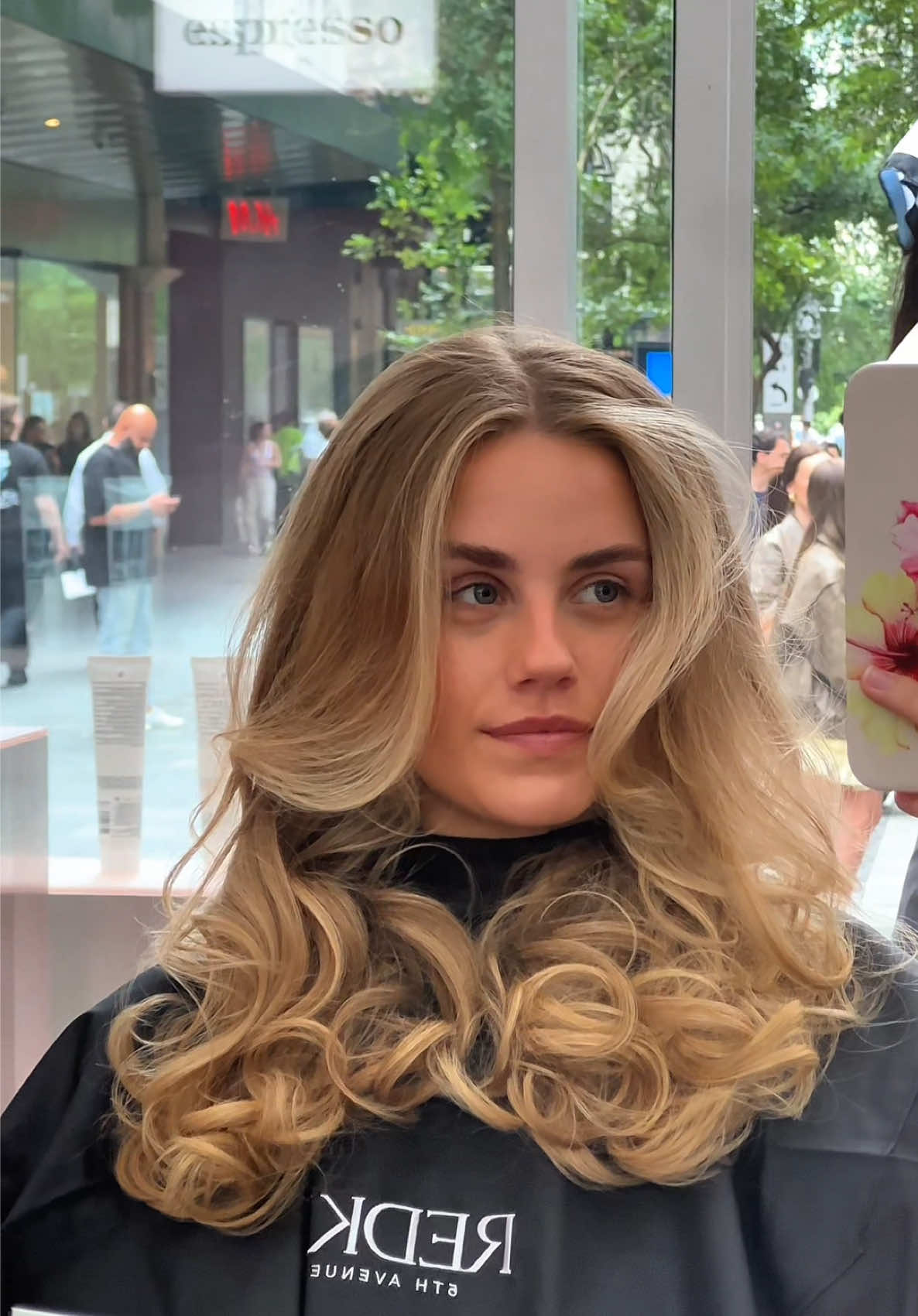 From today until the 25th @Redken is offering FREE dry styling sessions using their ABC Leave In Treatment. Book your spot and you will receive the Sabrina Carpenter hair you’ve been dreaming of 🤍#ad