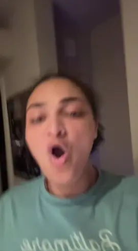 Challenge time lol seeing how many times I burp within 2mins after taking 2 sips of pineapple juice lmfao #gerd #burping #belch #fyp #oops 