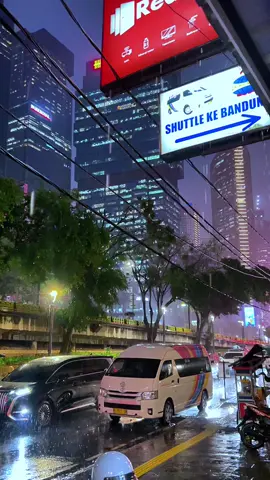 Video mentahan , di izinin boleh di ambil. #sudirman #jakarta #foryoupage #citylights #fyp 