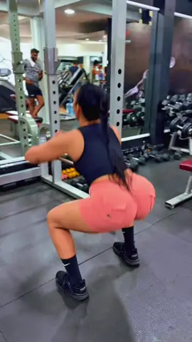 Mmm…. 😌 #gayu #legsday  