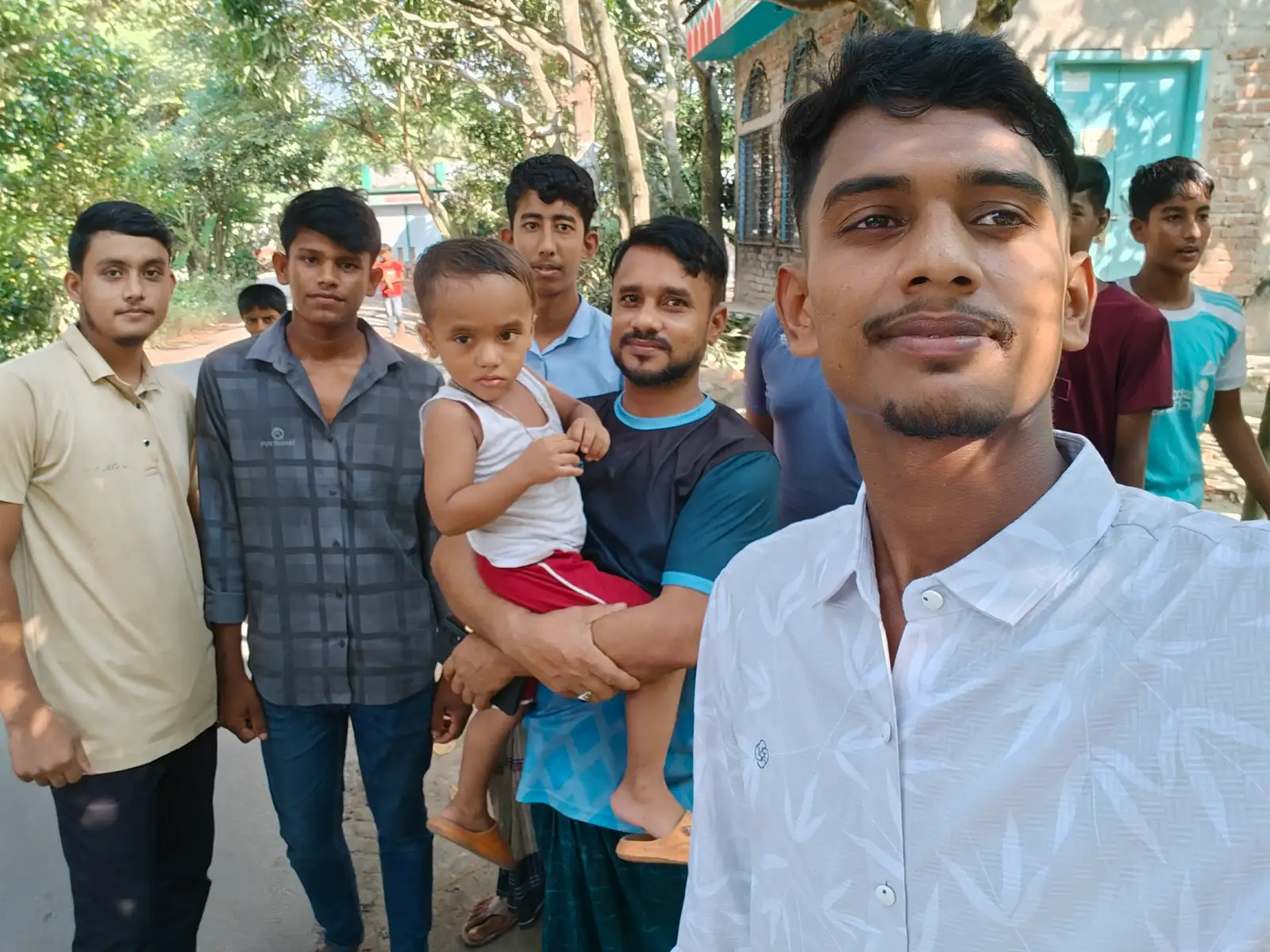 ☞☞চলে যাচ্ছি নিজের স্বপ্নের খোঁজে, পরিবার ও নিজের জীবনের উন্নতির জন্য। কিন্তু প্রিয়জনদের ছেড়ে যাওয়ার বেদনা আলাদা। আমার জন্য দোয়া করো—আমি যেন সব বাধা পেরিয়ে সফল হতে পারি।”🥹❤️‍🩹❤️‍🩹 #starseverywherefypシ゚viralシypシ゚viralシhtag #মানুষ @highlight