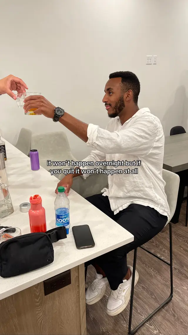 follow on ig @ noahdevenport