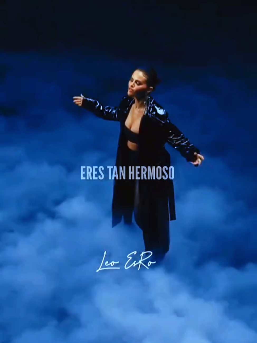 Selena gomez in the dark (español) #selenagomez #selenagomezedit #inthedark #rarebeauty #newsong 