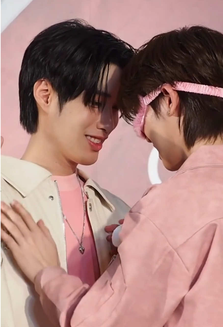 ไม่เคยละสายตา🫠 #TleFirstone #เติ้ลเฟิร์สวัน #TLE_mtm #Firstone #fyp (ขอบคุณ cr.ทุกบ้านนะคะ🙇🏻‍♀️)