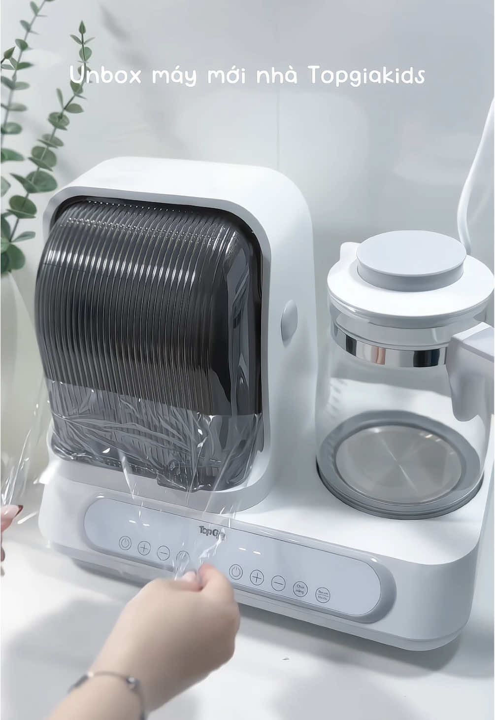 Bản UVC mới khoang tiệt trùng rộng rãi, siêu êm không còn tiếng ồn lun các măm ôi #memeivabeshin #topgiakids #tiettrunguvc #tiettrungsaykho #maydunnuocphasua 