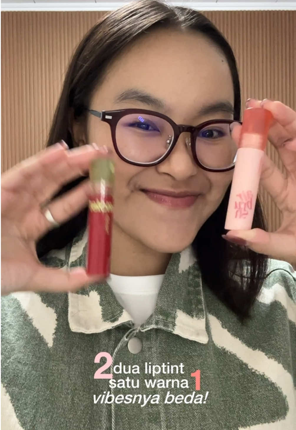 kaliann tim moist dew tint atau airbrush tint nih?!!🙋🏻‍♀️💗 #Wardah #WardahMoistDewTint #WardahAirbrushTint #LipTintWardah #LipTintViral 